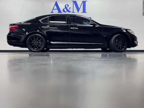 Used 2010 Lexus LS 460 image 3