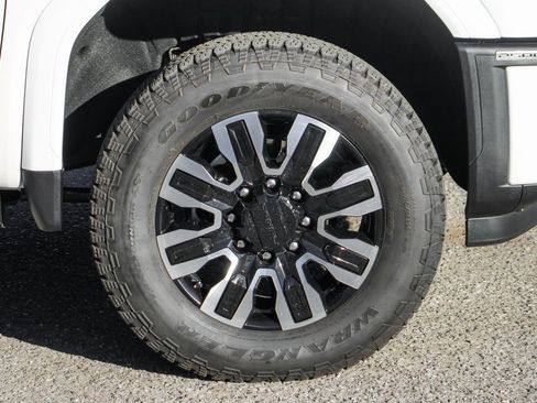 Used 2025 GMC Sierra 2500 Denali Ultimate image 54