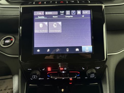 New 2025 Jeep Grand Cherokee L Laredo image 33