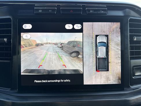 Certified 2024 Ford F350 Lariat w/ Chrome Package image 9