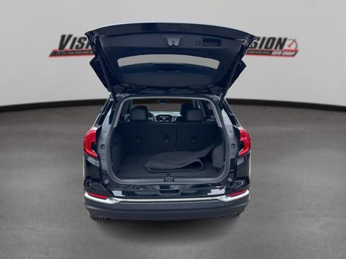 Used 2022 GMC Terrain SLT image 11