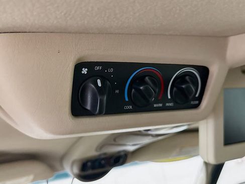 Used 2005 Ford Excursion Limited image 23