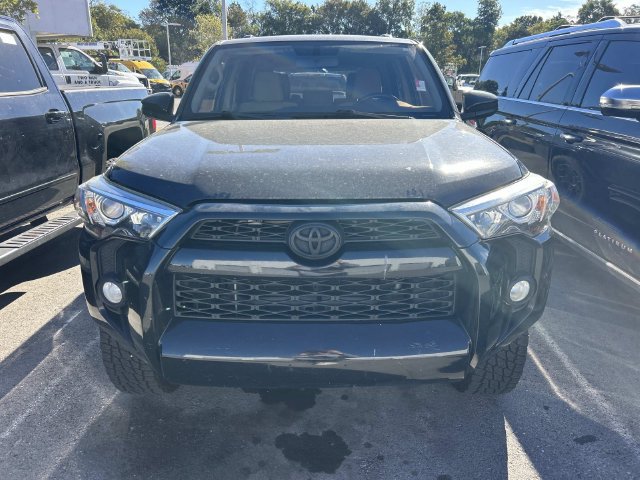 Used 2019 Toyota 4Runner SR5 AWD/4WD image 2