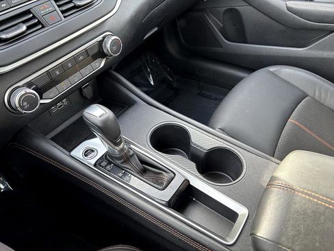 Certified 2022 Nissan Altima 2.5 SR image 21