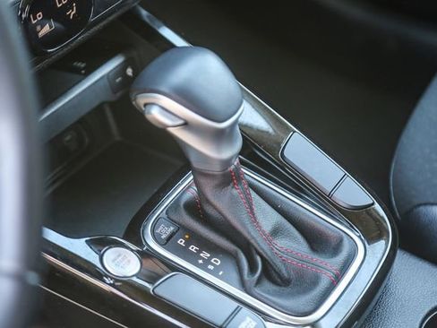 Certified 2025 Kia Soul GT-Line image 21