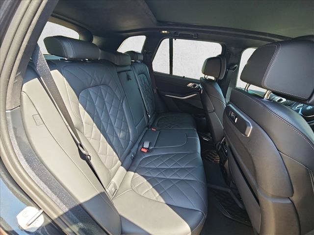 Used 2026 BMW X5 xDrive40i w/ M Sport Package AWD/4WD image 18