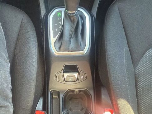Used 2019 Jeep Renegade Sport AWD/4WD image 20