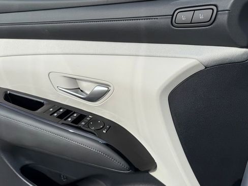 New 2026 Hyundai Tucson Limited image 25