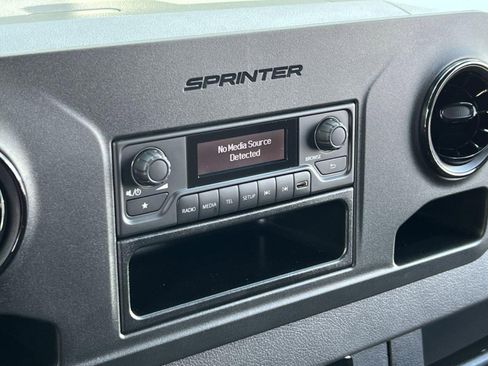 New 2025 Mercedes-Benz Sprinter 2500 image 18