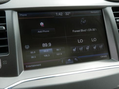 Used 2013 Lincoln MKS AWD image 26