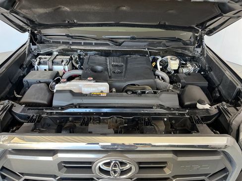 Used 2024 Toyota Tundra 1794 Edition image 9