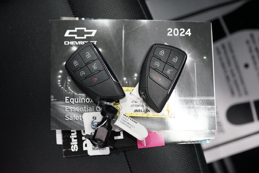 Used 2024 Chevrolet Equinox EV RS w/ Active Safety Package 3 FWD image 64