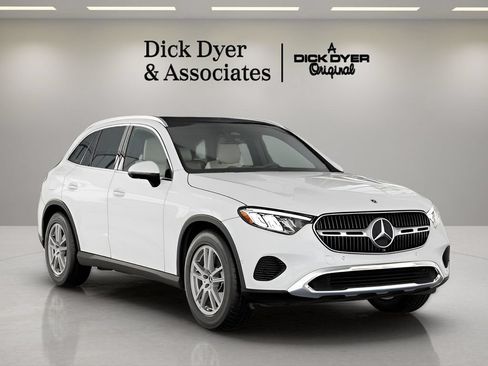 Used 2026 Mercedes-Benz GLC 300 image 37