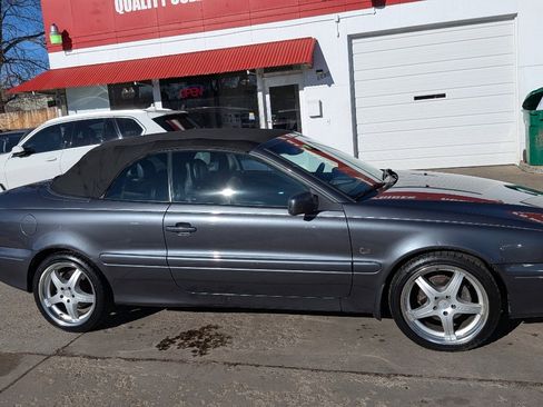 Used 2004 Volvo C70 HT image 4