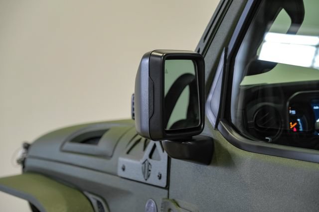Used 2025 Jeep Gladiator Sport AWD/4WD image 25