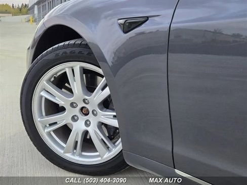 Used 2021 Tesla Model S Long Range Plus image 31