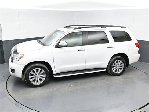 Used 2017 Toyota Sequoia Limited image 44