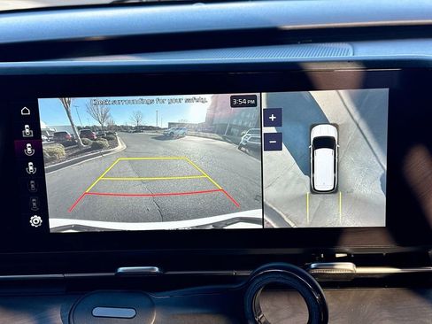 Used 2023 Kia Carnival SX image 16