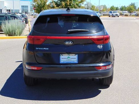 Used 2017 Kia Sportage LX AWD/4WD image 5
