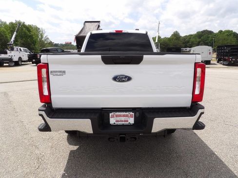 Used 2024 Ford F250 XLT w/ FX4 Off-Road Package AWD/4WD image 6