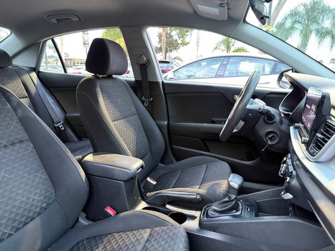 Used 2021 Kia Rio S image 19