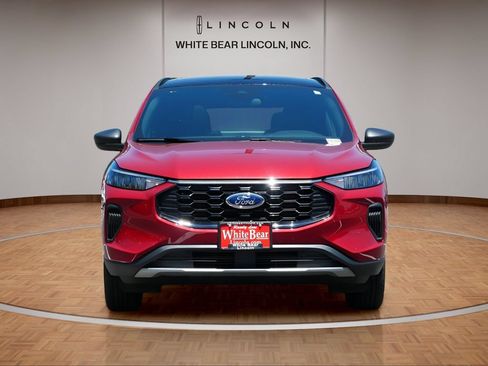 Used 2025 Ford Escape ST-Line w/ Tech Pack #1 AWD/4WD image 2