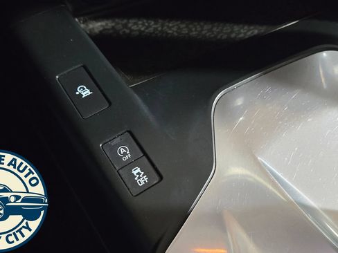 Used 2019 Jaguar E-PACE S AWD/4WD image 18