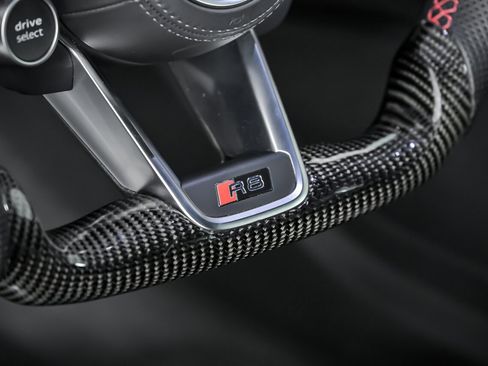 Used 2017 Audi R8 V10 image 29