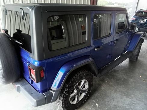 Used 2020 Jeep Wrangler Unlimited Sahara AWD/4WD image 18