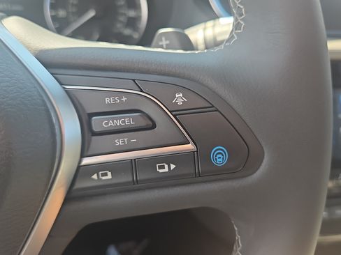 Used 2023 INFINITI QX50 Luxe AWD/4WD image 23