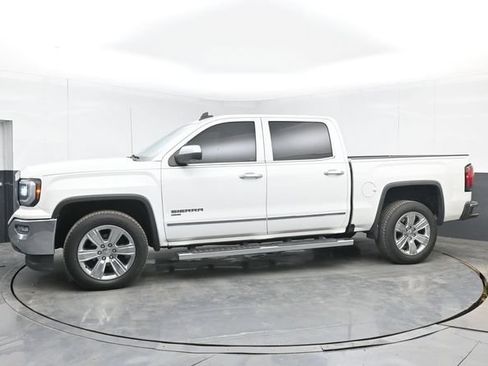 Used 2018 GMC Sierra 1500 SLT w/ Enhanced Driver Alert Package RWD image 11