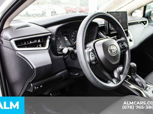Used 2023 Toyota Corolla LE image 29