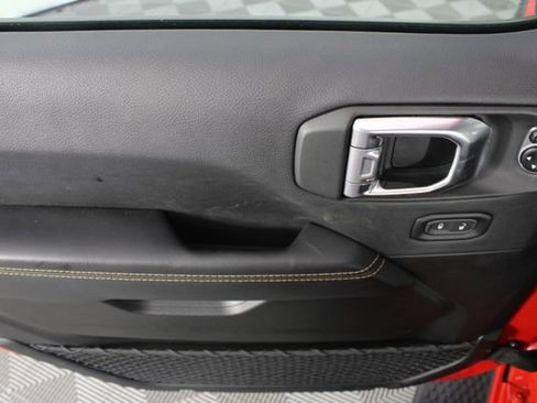 Used 2025 Jeep Wrangler Sahara 4xe image 13