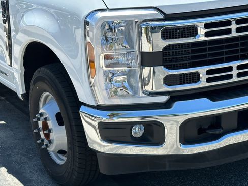 New 2025 Ford F350 XL w/ XL Chrome Package RWD image 12