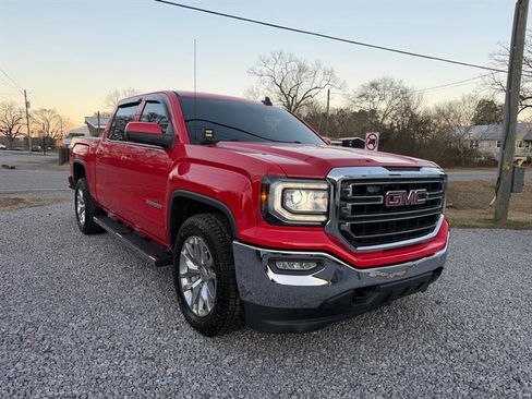 Used 2017 GMC Sierra 1500 SLE w/ SLE Value Package image 10