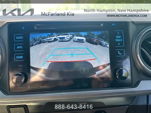 Used 2019 Toyota Tacoma TRD Sport AWD/4WD image 21