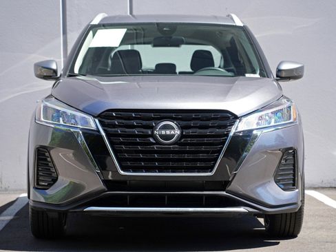 Used 2023 Nissan Kicks SV FWD image 6