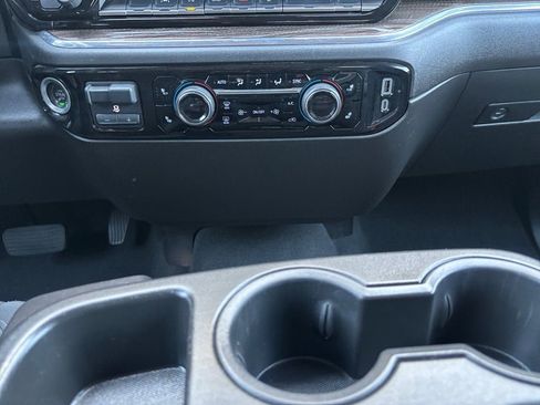 Used 2025 Chevrolet Silverado 1500 LT AWD/4WD image 13