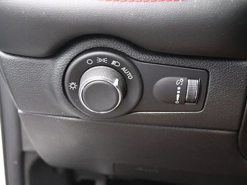 Used 2024 Dodge Durango GT AWD/4WD image 27