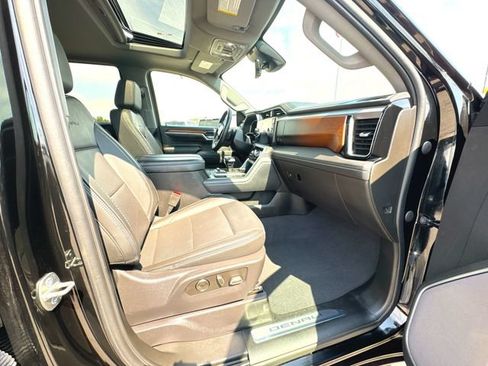 Used 2024 GMC Sierra 1500 Denali AWD/4WD image 30