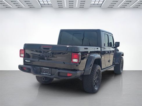 Used 2023 Jeep Gladiator Willys image 3