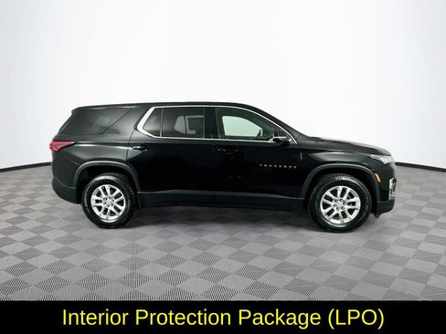 Used 2023 Chevrolet Traverse LS w/ Safety Package FWD image 11