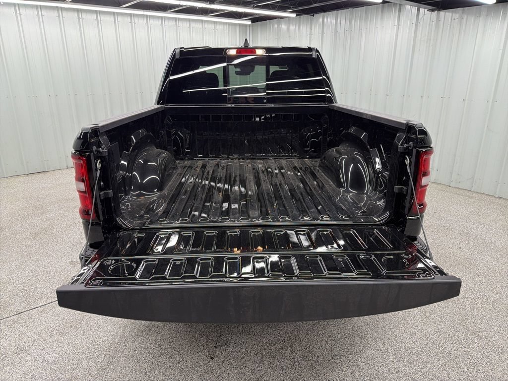 New 2026 RAM 1500 Big Horn AWD/4WD image 8