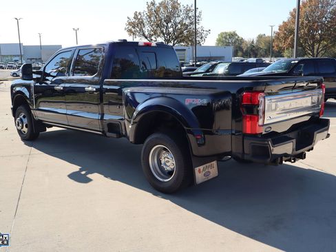 Certified 2024 Ford F350 Platinum image 8