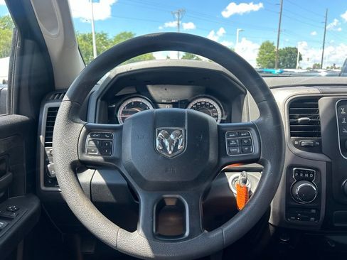 Used 2018 RAM 1500 Express w/ Express Value Package AWD/4WD image 11
