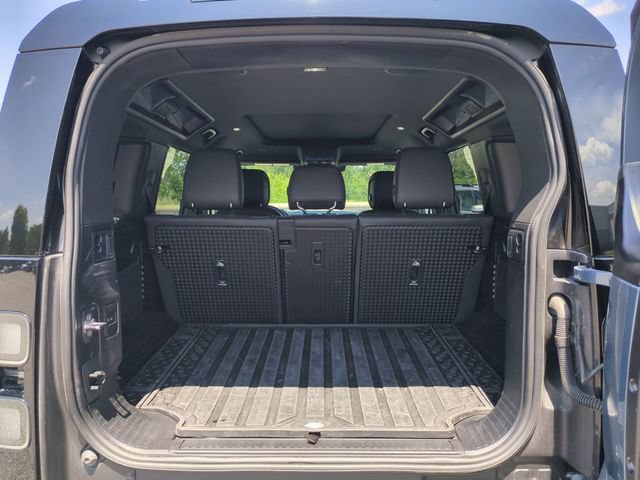 Certified 2026 Land Rover Defender 110 X-Dynamic SE AWD/4WD image 16