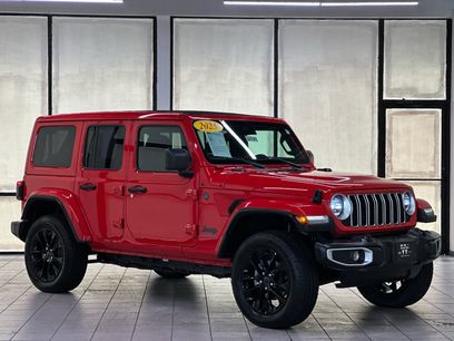 Used 2025 Jeep Wrangler Unlimited Sahara w/ Safety Group