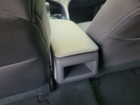 Used 2020 Toyota Camry LE image 11