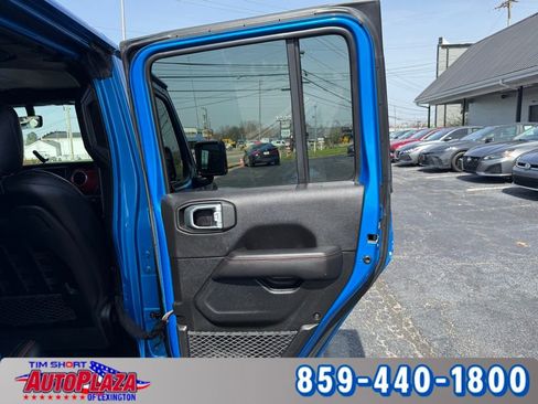 Used 2022 Jeep Gladiator Rubicon w/ LED Lighting Group AWD/4WD image 26