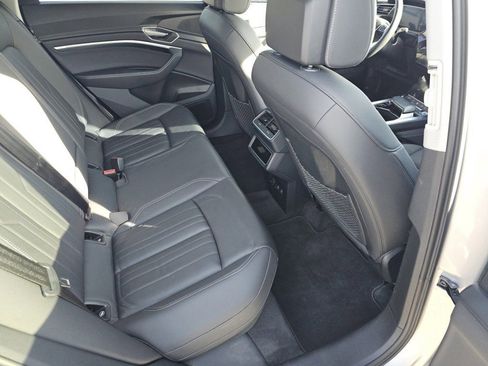 Used 2021 Audi e-tron Premium w/ Convenience Plus Package image 5